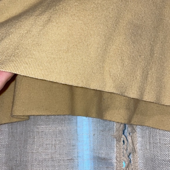 Forever 21 yellow crop - Picture 4 of 5